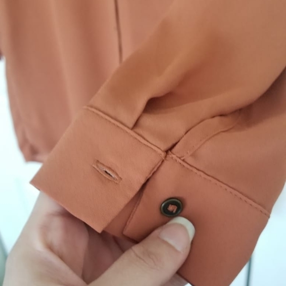 - Button down dress - Picture 2 of 4